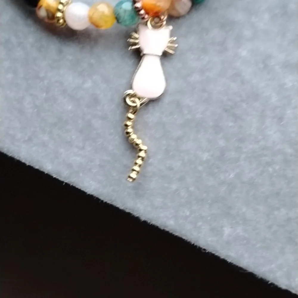 Hand Crafted Multicolor Agate Beaded Memory Wire Bracelet With Cat Charm Accent - Picture 3 of 6